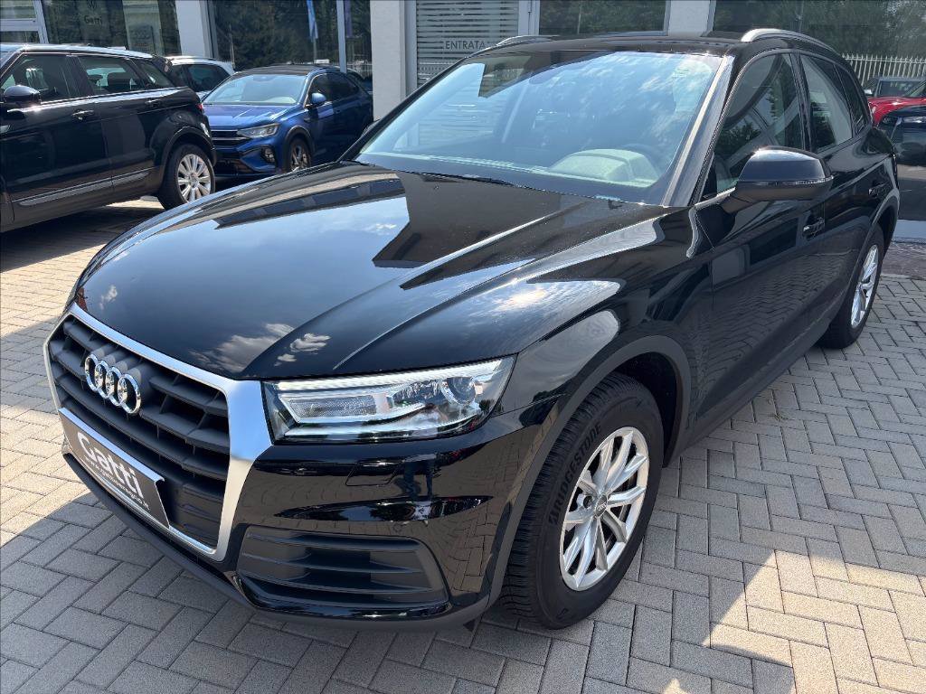 AUDI Q5 35 TDI S tronic Business