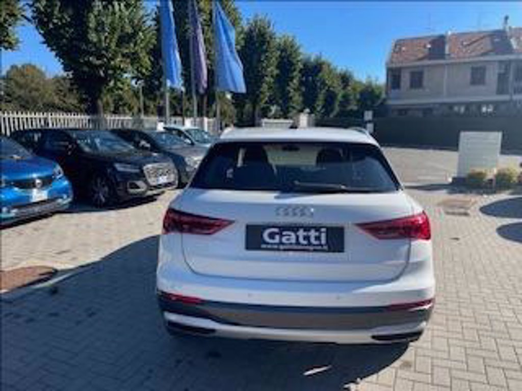 AUDI Q3 35 TDI S tronic Business Advanced