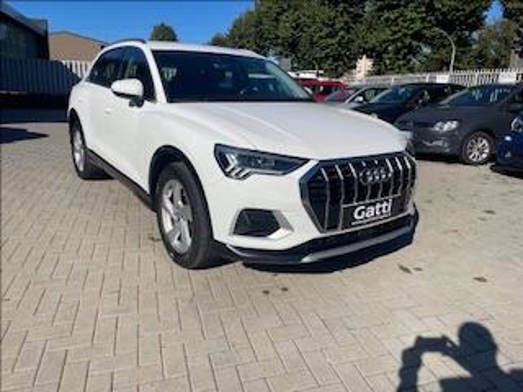 AUDI Q3 35 TDI S tronic Business Advanced