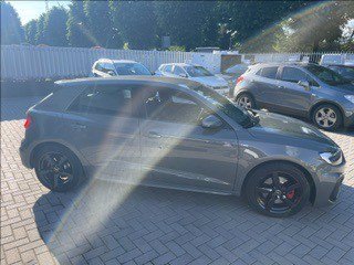 AUDI A1 SPB 35 TFSI S tronic Identity Black